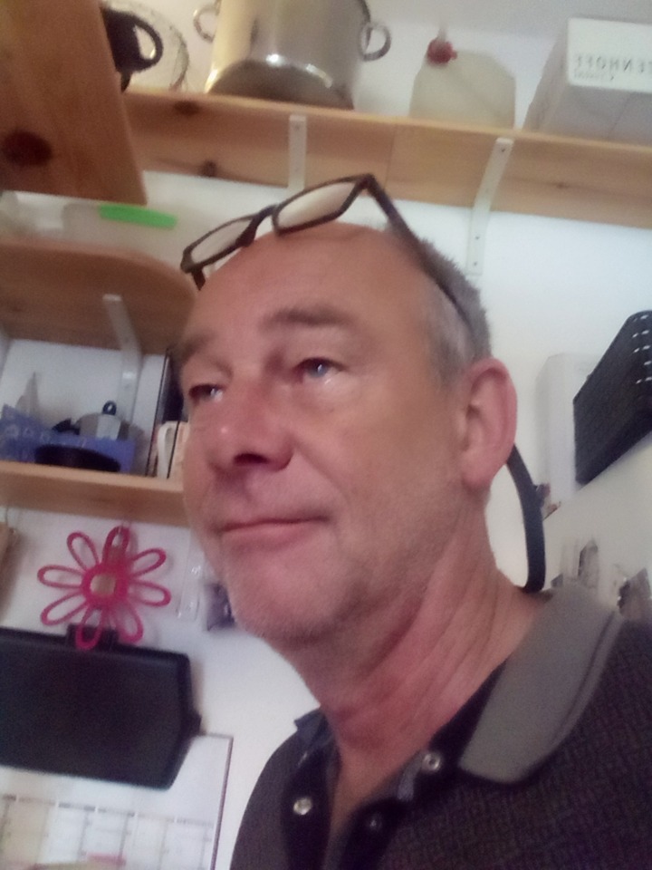 Profil de Moïse, 55 ans, TS Belgique à Dison