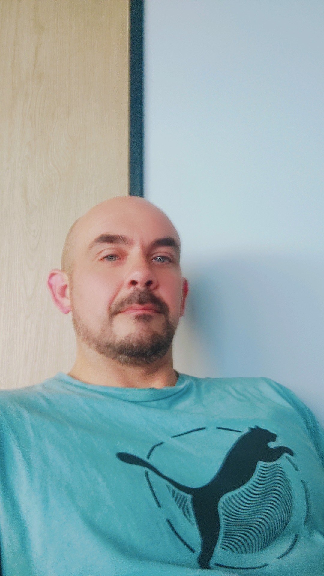 Profil de Awad, 43 ans, TS Belgique à Bertrix