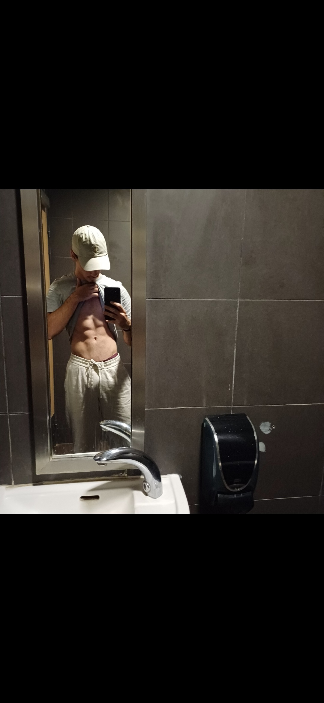 Profil de Muhamad, 21 ans, TS Belgique à Comines-Warneton