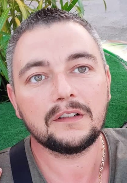 Profil de Aliosha, 42 ans, TS Belgique à Lontzen
