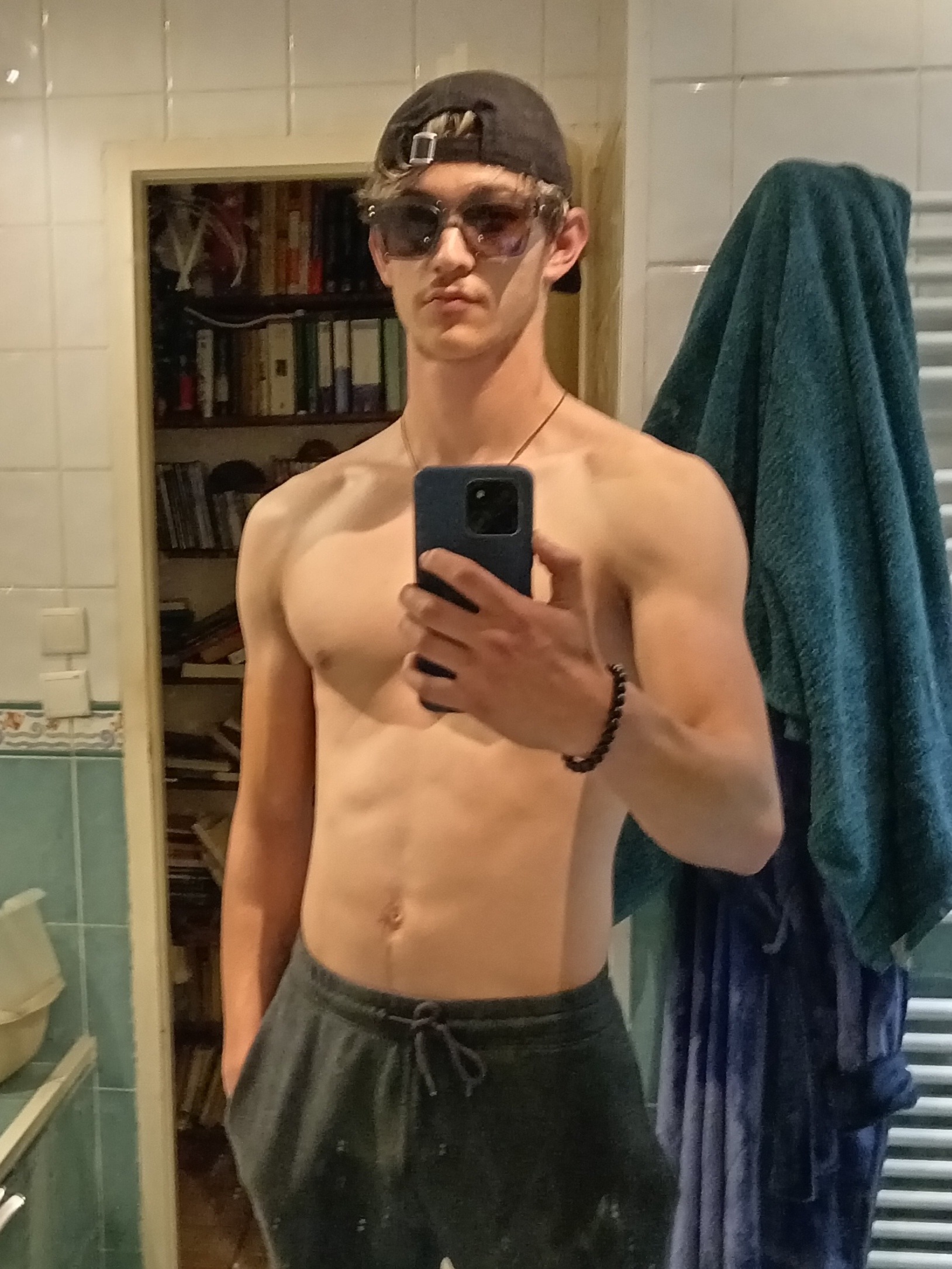 Profil de Tayeb, 20 ans, TS Belgique à Havelange